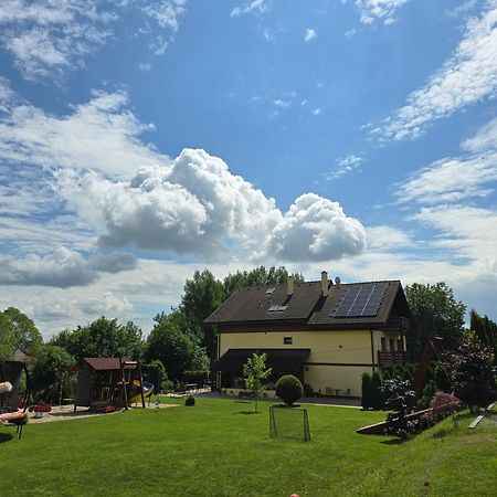 Villa Gold Nova Lesna Exterior photo