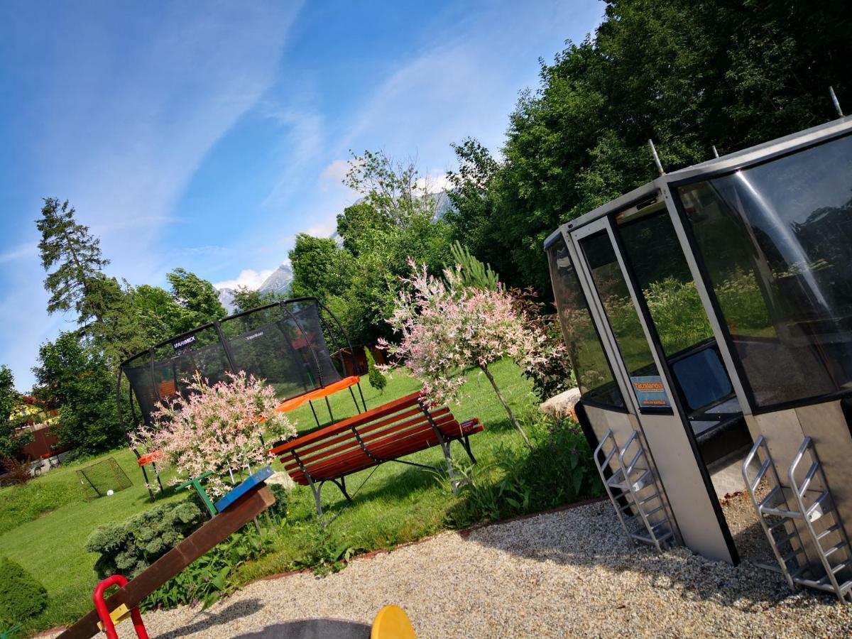 Villa Gold Nova Lesna Exterior photo