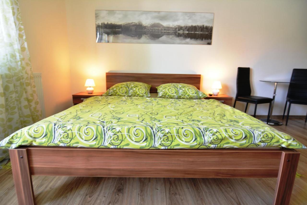 Villa Gold Nova Lesna Room photo